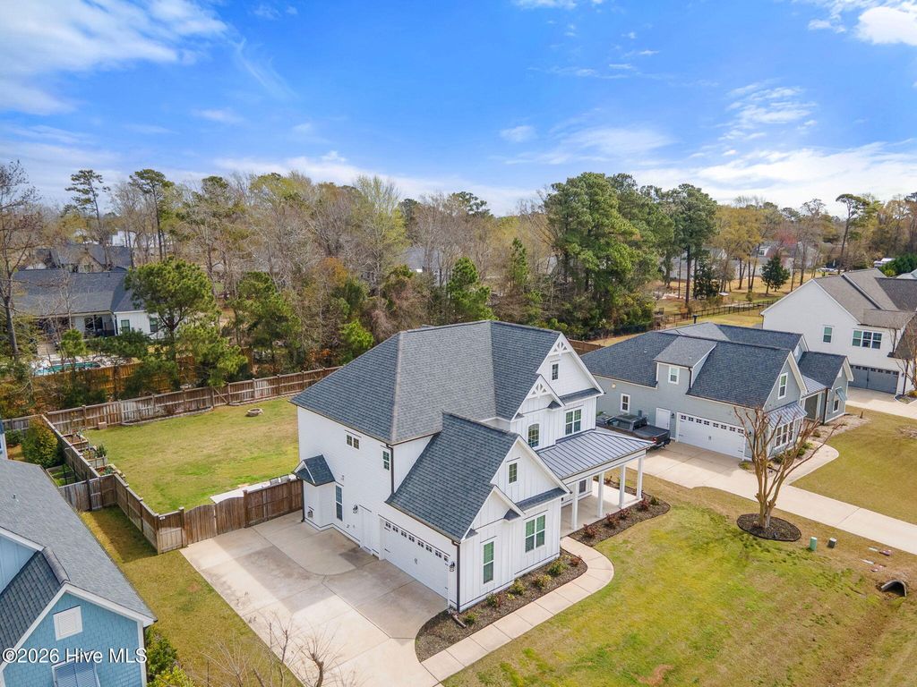 Photo of 166 Camden Trail, Hampstead, NC 28443 (MLS # 100560908)