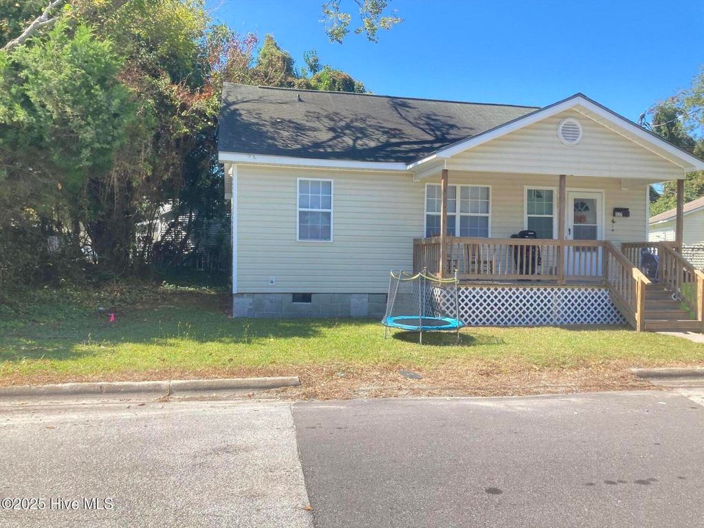 Photo of 317 Liberty Street, New Bern, NC 28562 (MLS # 100564244)