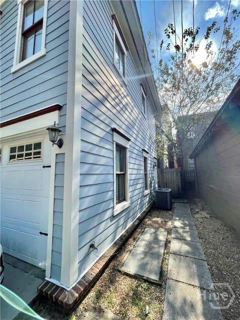 Homes For Rent - 110 E Duffy Street #CARRIAGE HOUSE<br/> Chatham County, Savannah, GA 31401