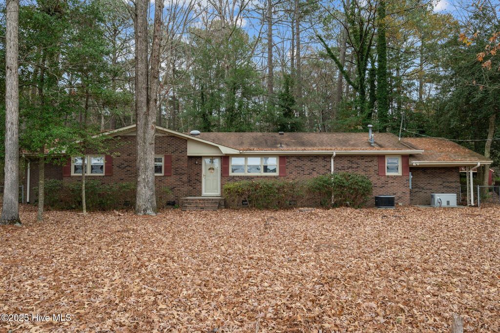 Photo of 2671 Harts Mill Run Road, Tarboro, NC 27886 (MLS # 100545452)