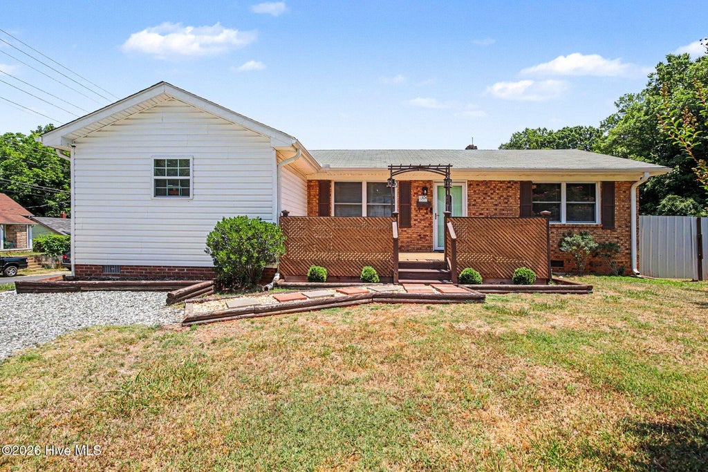 Photo of 1304 Nance Street, Burlington, NC 27217 (MLS # 100582594)