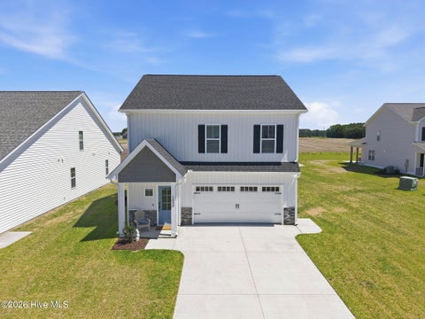 Homes For Sale - 1033 Seven Iron Drive<br/> Ayden, NC 28513