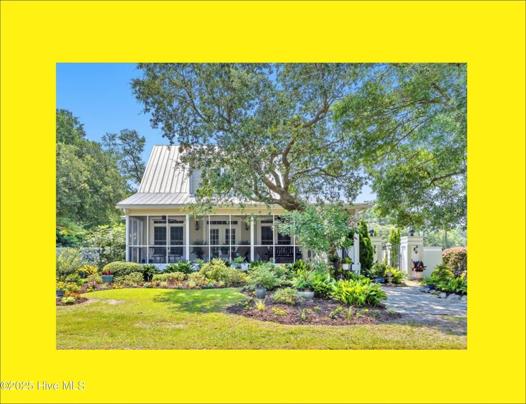 Photo of 705 Cypress Lakes Circle SE, Bolivia, NC 28422 (MLS # 100556221)