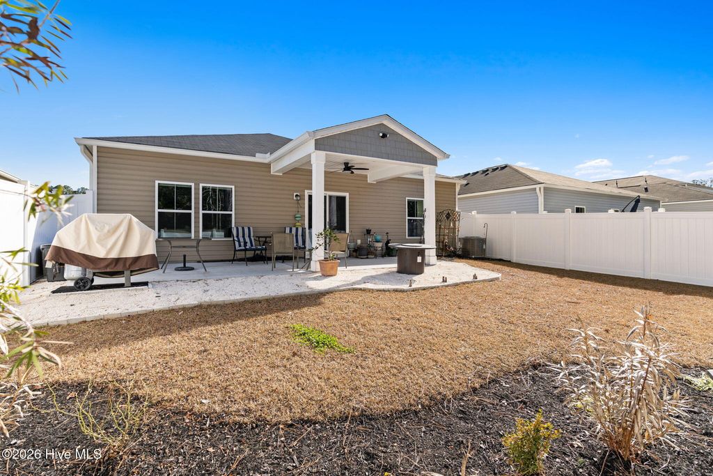 Photo of 538 Ladyfish Loop NW, Sunset Beach, NC 28468 (MLS # 100553701)