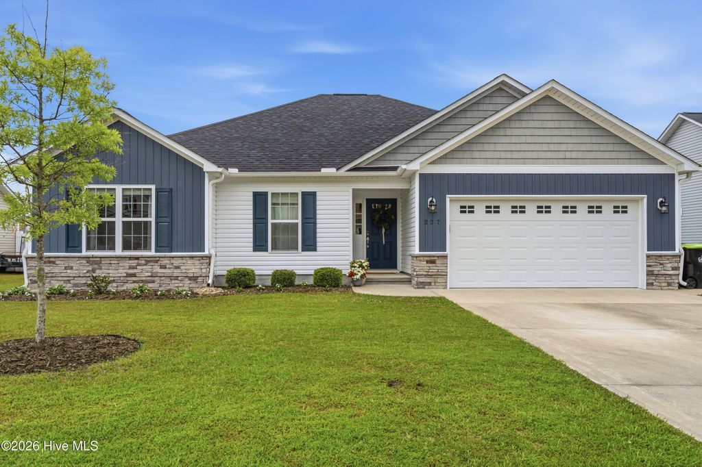 Photo of 227 Independence Boulevard, Newport, NC 28570 (MLS # 100571160)