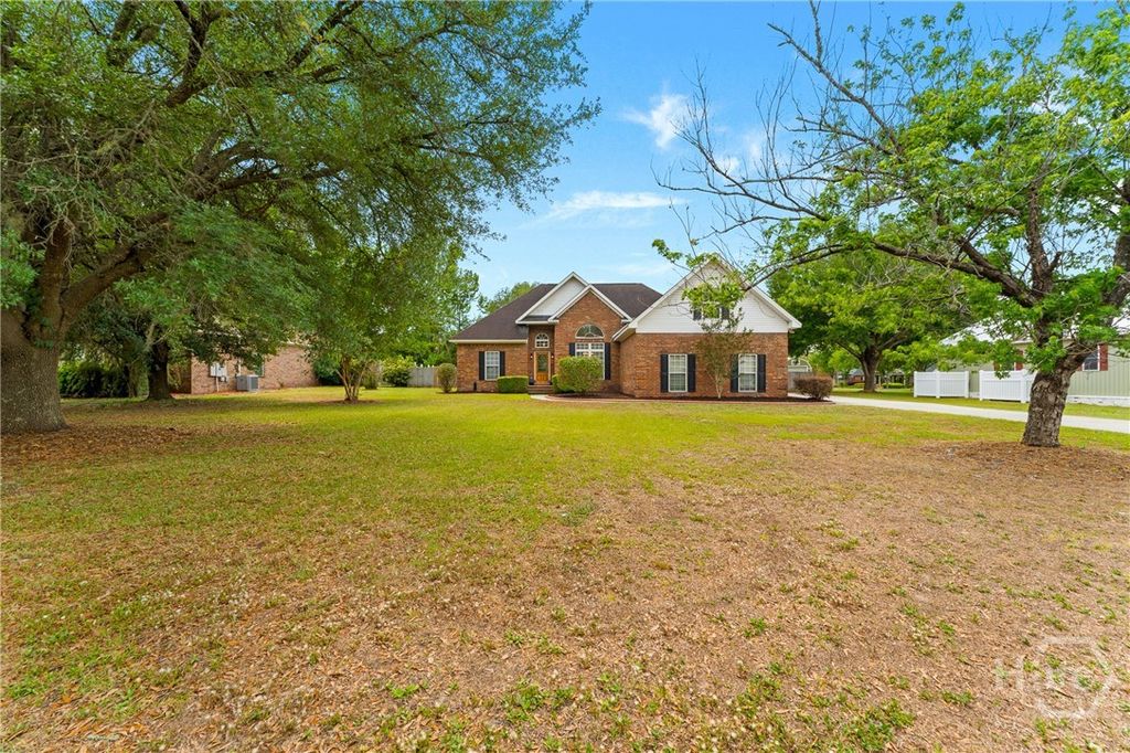 Photo of 426 Peachtree Drive, Rincon, GA 31326 (MLS # SA354636)