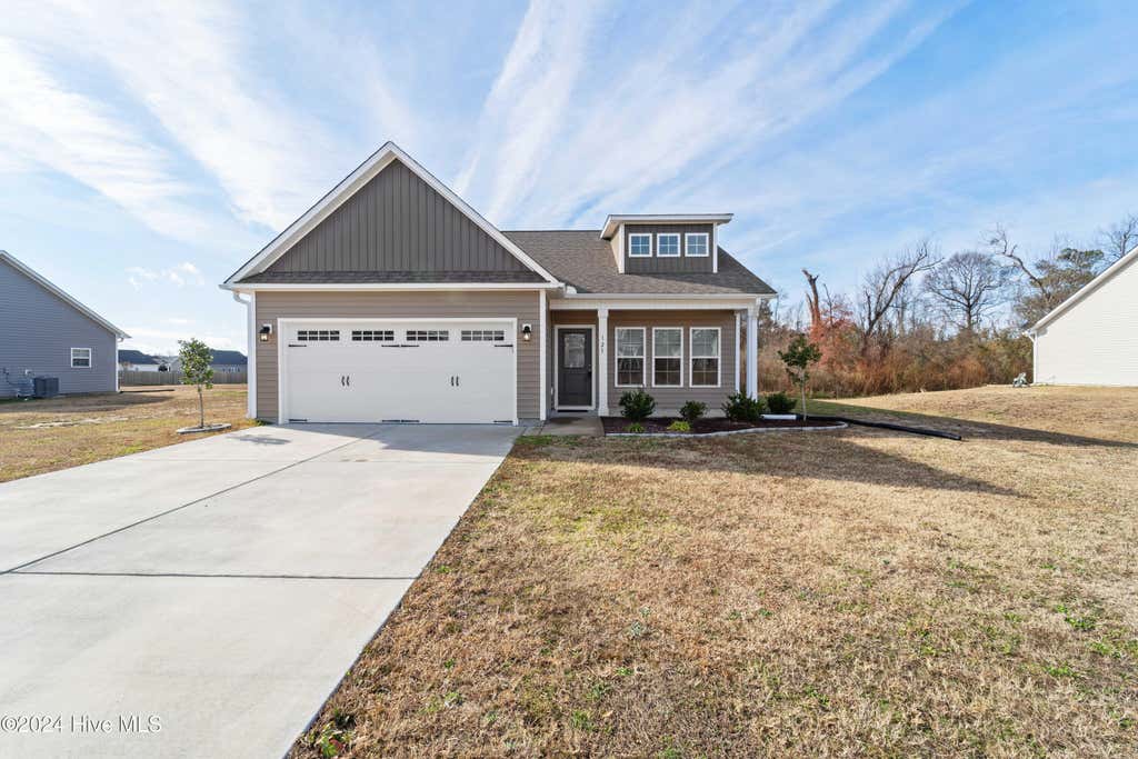 Photo of 125 Pembury Way, Richlands, NC 28574 (MLS # 100593720)