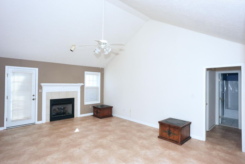 Photo of 37 Summerset Court, Aiken, SC 29803 (MLS # 551381)