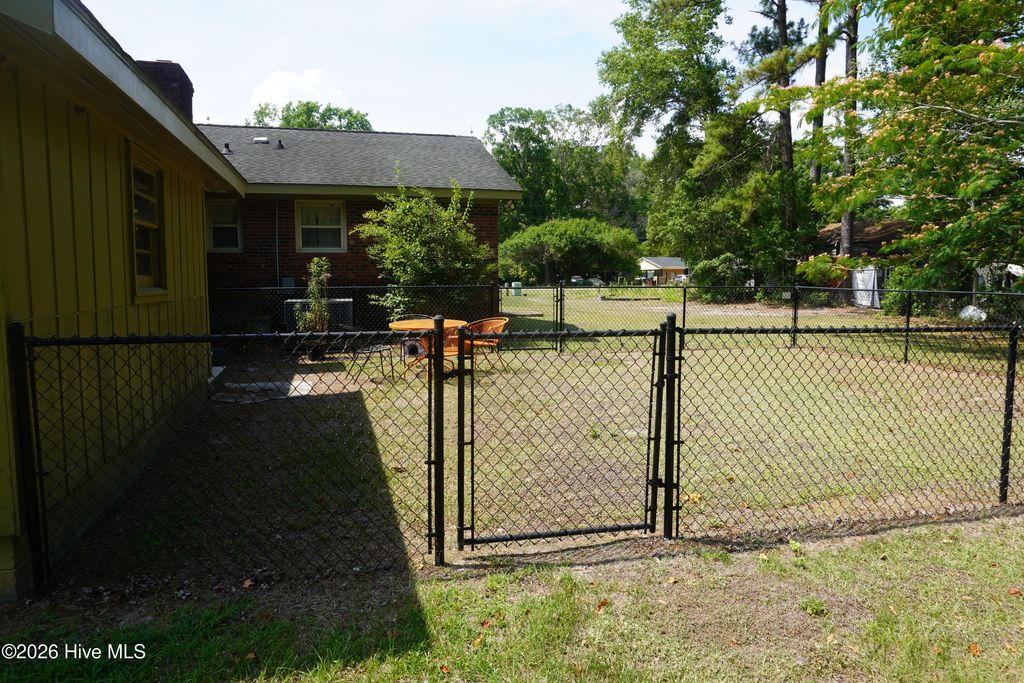 Photo of 1893 Empire Road SW, Supply, NC 28462 (MLS # 100585127)
