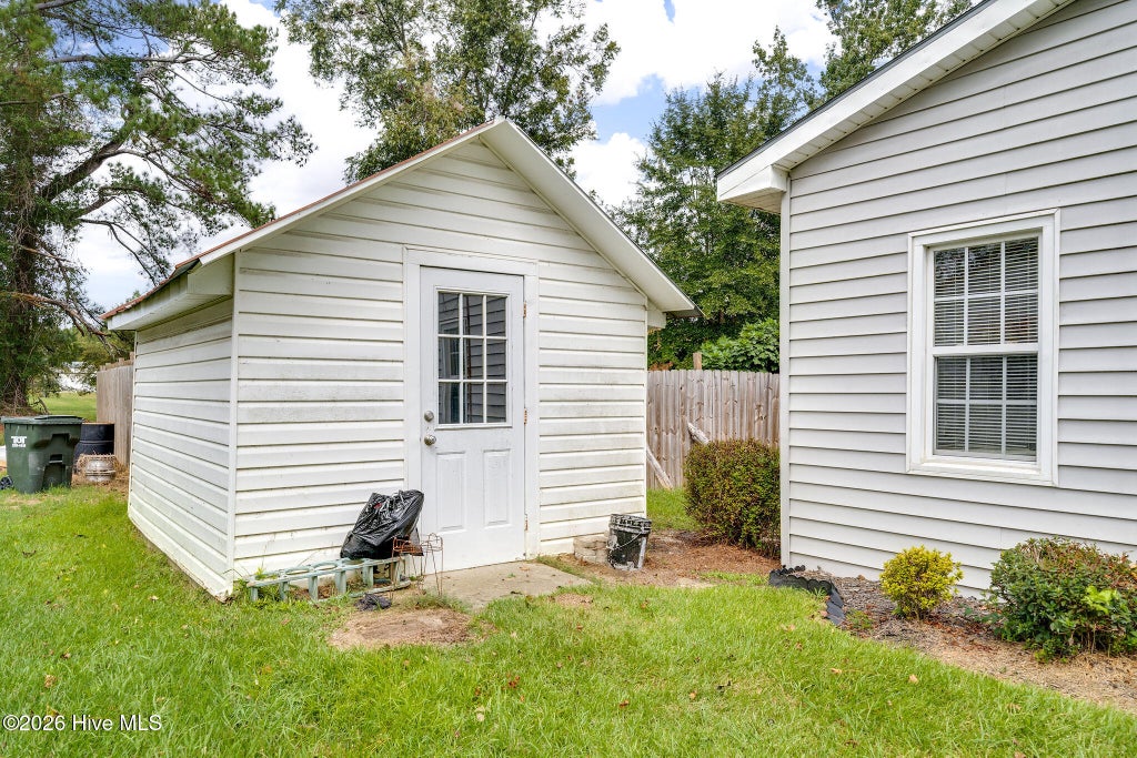 Photo of 115 E Murphy Street, Wallace, NC 28466 (MLS # 100607031)