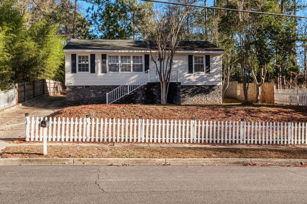 Photo of 706 Seymour Drive, North Augusta, SC 29841 (MLS # 550282)