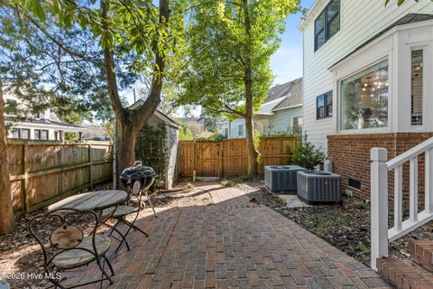 Tiny photo for 4 Saint Marys Place, Wilmington, NC 28403 (MLS # 100605752)