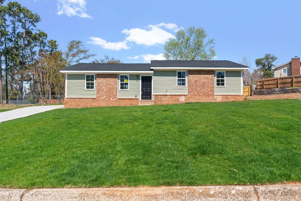 Photo of 265 Greystone Street, Martinez, GA 30907 (MLS # 553760)