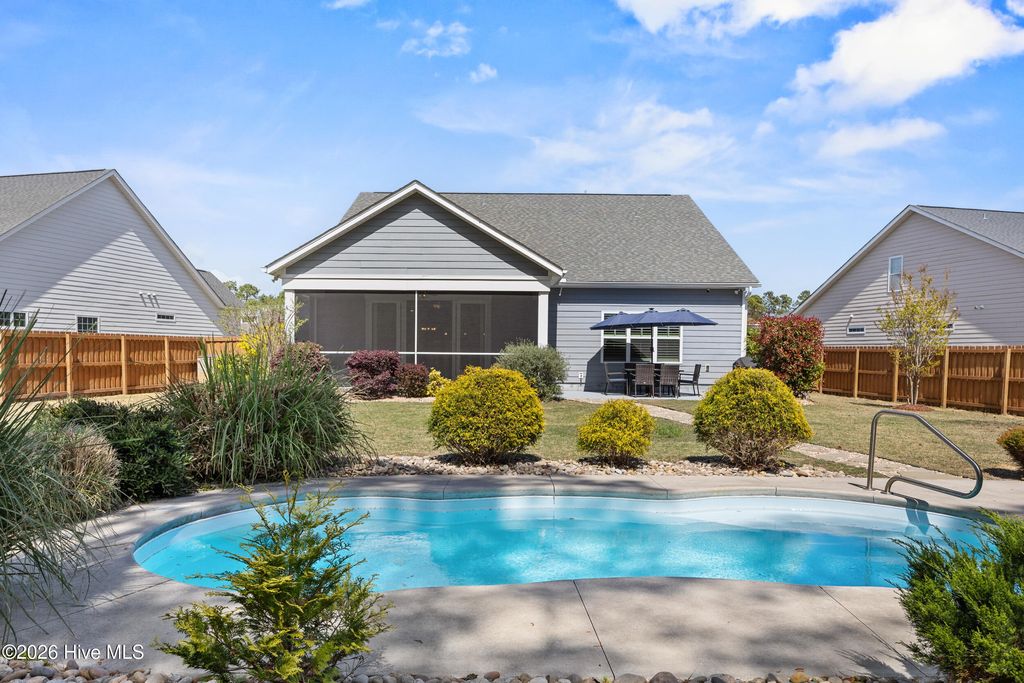 Photo of 375 Canter Crest Road, Hampstead, NC 28443 (MLS # 100564447)