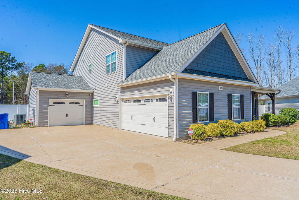 Photo of 2620 Highpoint Court, Fayetteville, NC 28304 (MLS # 100559852)