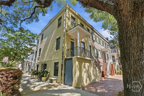 Multifamily For Sale - 350 Barnard Street<br/> Chatham County, Savannah, GA 31401