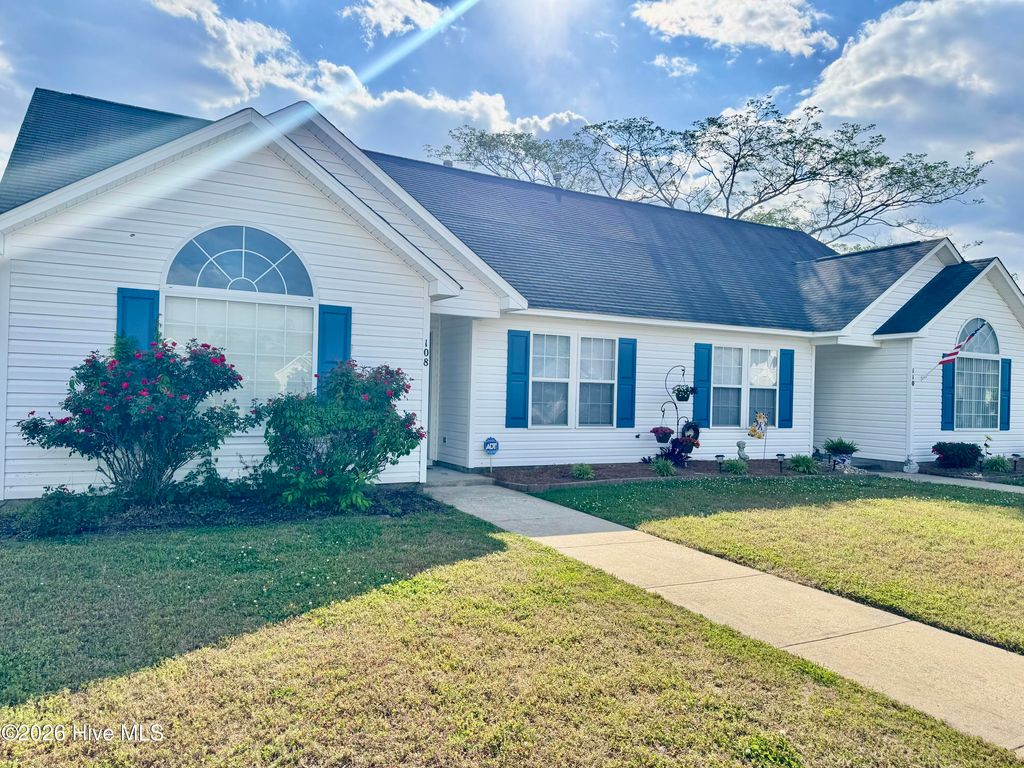 Photo of 108 Iron Creek Commons, Washington, NC 27889 (MLS # 100569486)