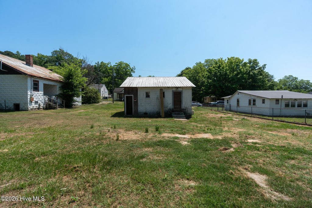 Photo of 125 Garrett Street, Rockingham, NC 28379 (MLS # 100575779)
