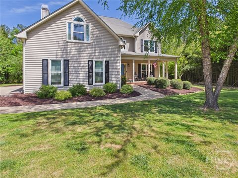 Homes For Sale - 1050 Calls Creek Court<br/> Watkinsville, GA 30677