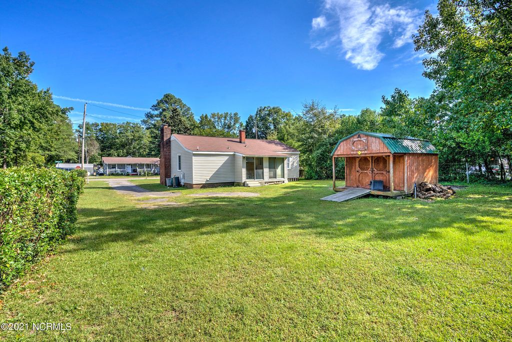 Photo of 609 Deweese Avenue, Rockingham, NC 28379 (MLS # 100558233)