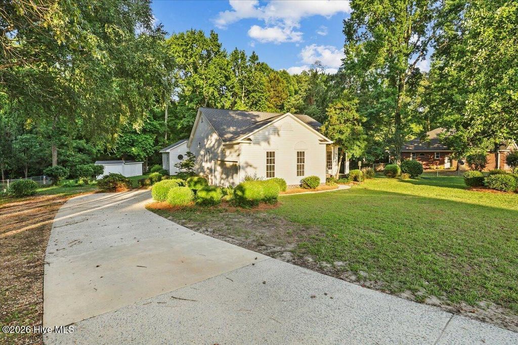Photo of 114 Farnsworth Drive, Goldsboro, NC 27530 (MLS # 100583910)