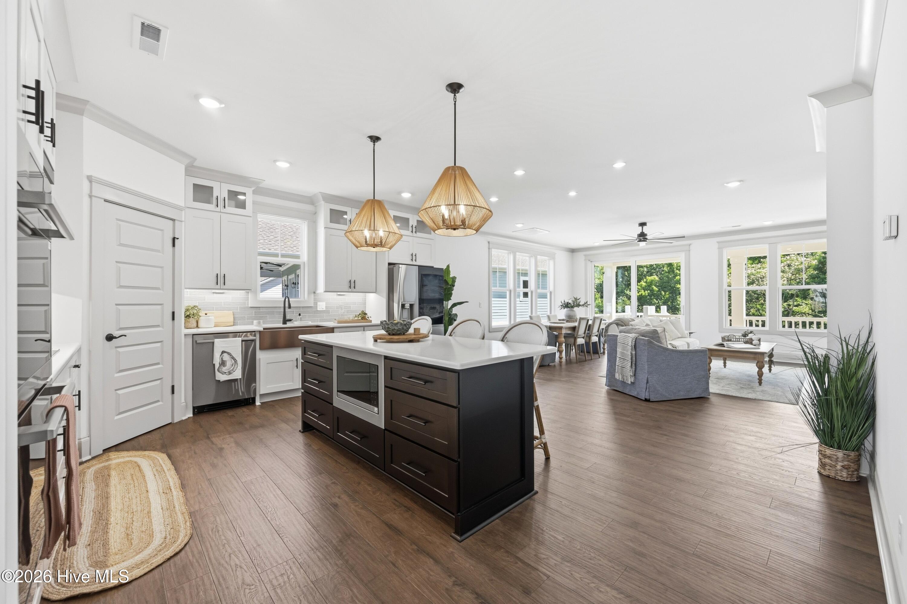611 Moss Lake Lane