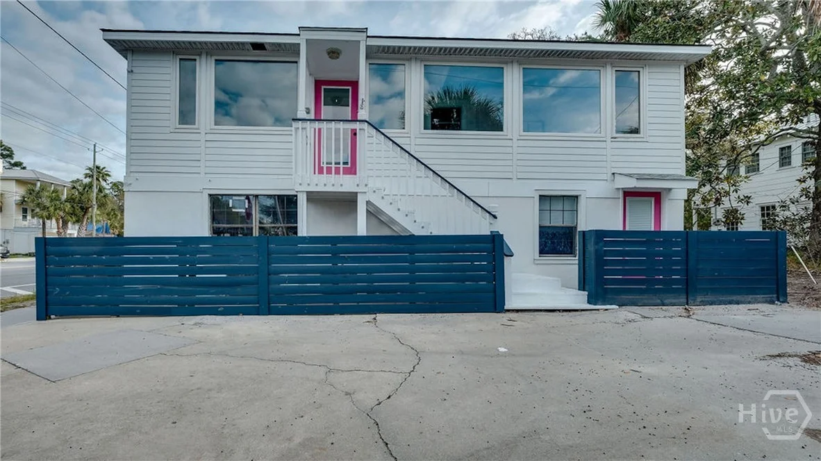 16 13th Street