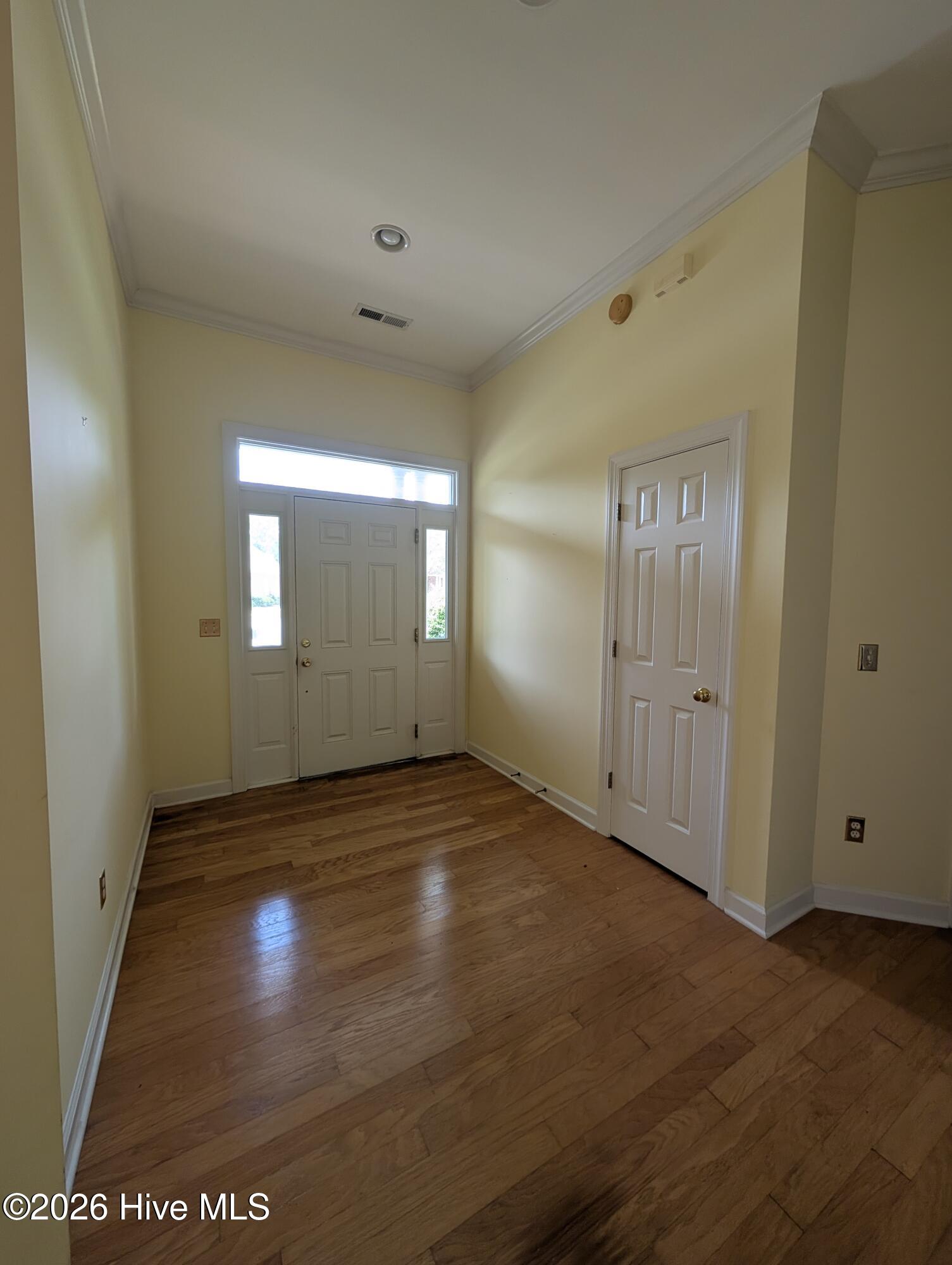 4908 Shaftesbury Place
