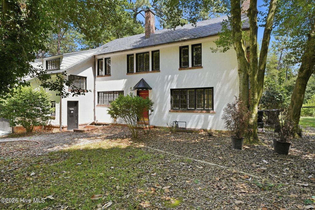 Photo of 145 Highland Road, Southern Pines, NC 28387 (MLS # 100582154)