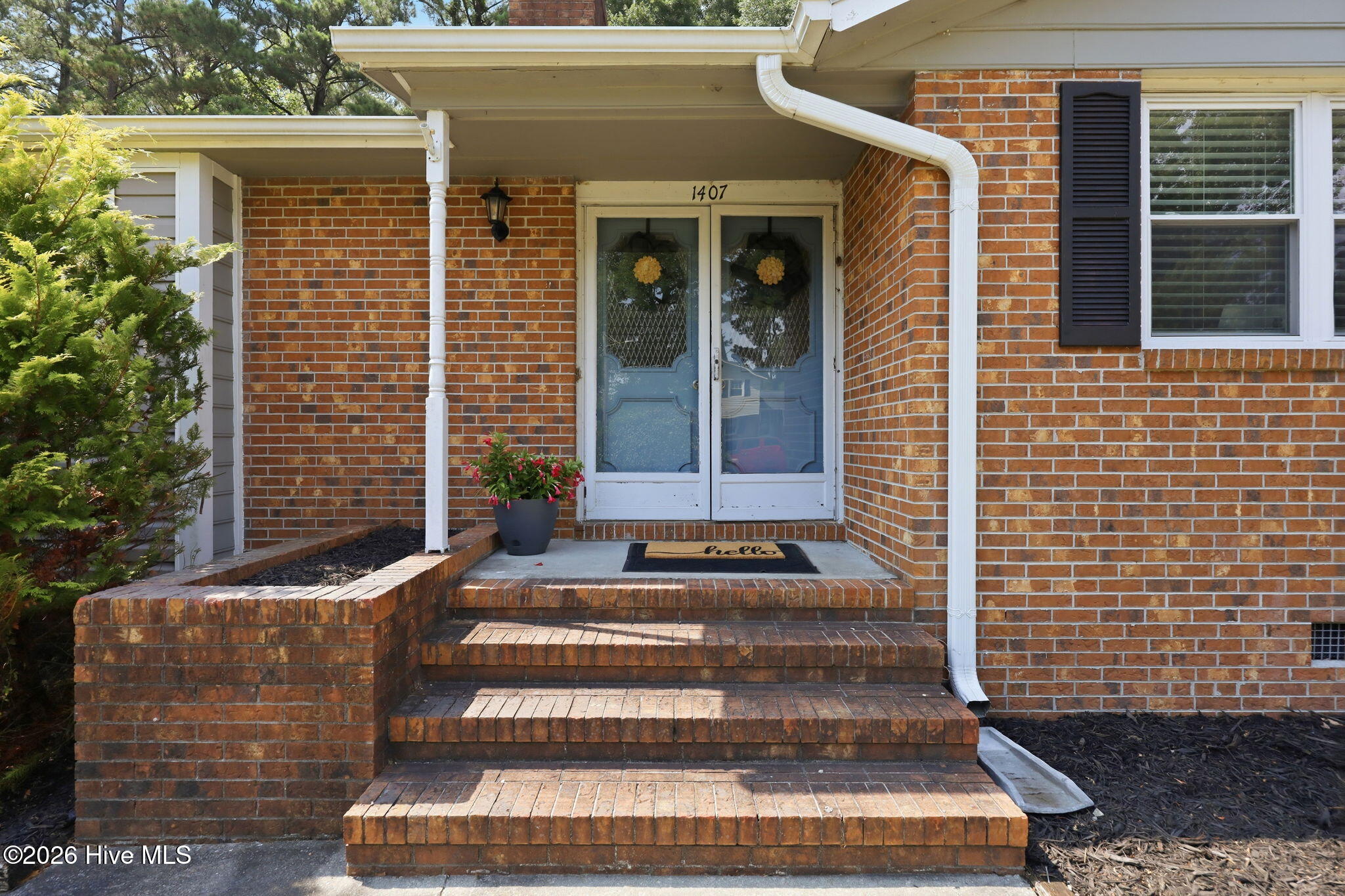 1407 Clifton Road