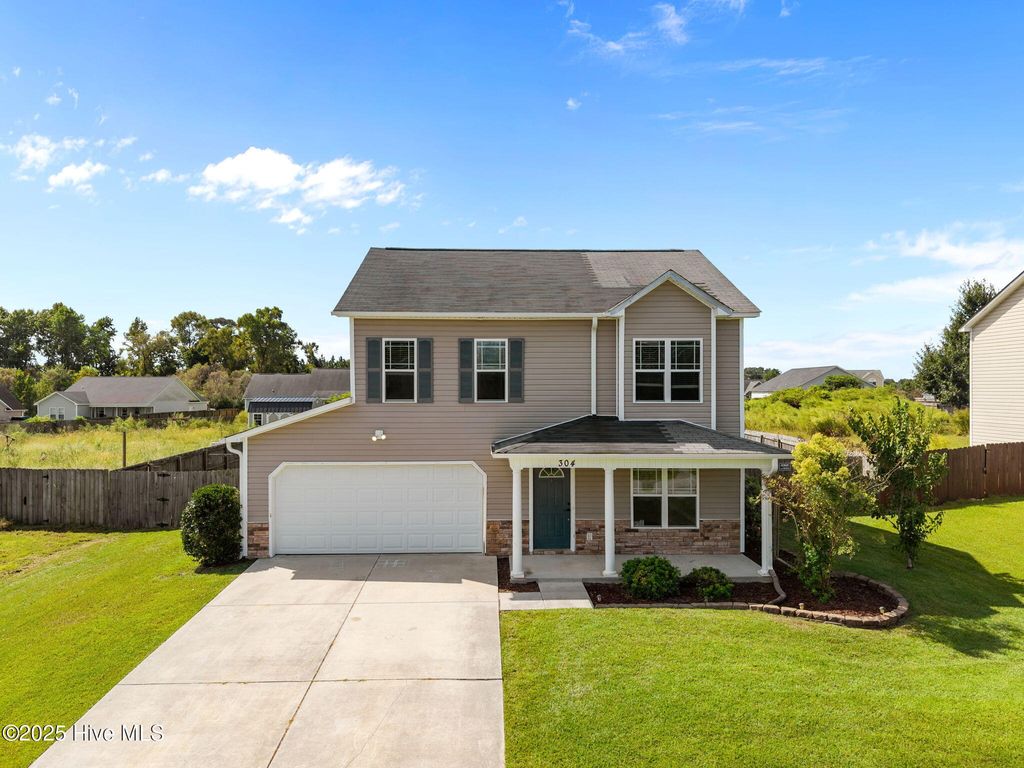 Photo of 304 Cabinwood Court, Richlands, NC 28574 (MLS # 100534899)