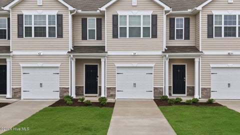 Townhouse For Sale - 3405 Sedge Drive #5<br/> Winterville, NC 28590