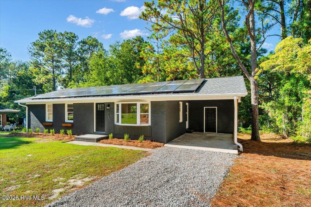 Photo of 604 S Hardin Street, Southern Pines, NC 28387 (MLS # 100611518)
