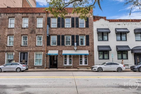 Multifamily For Sale - 115 E Bay Street<br/> Savannah, GA 31401