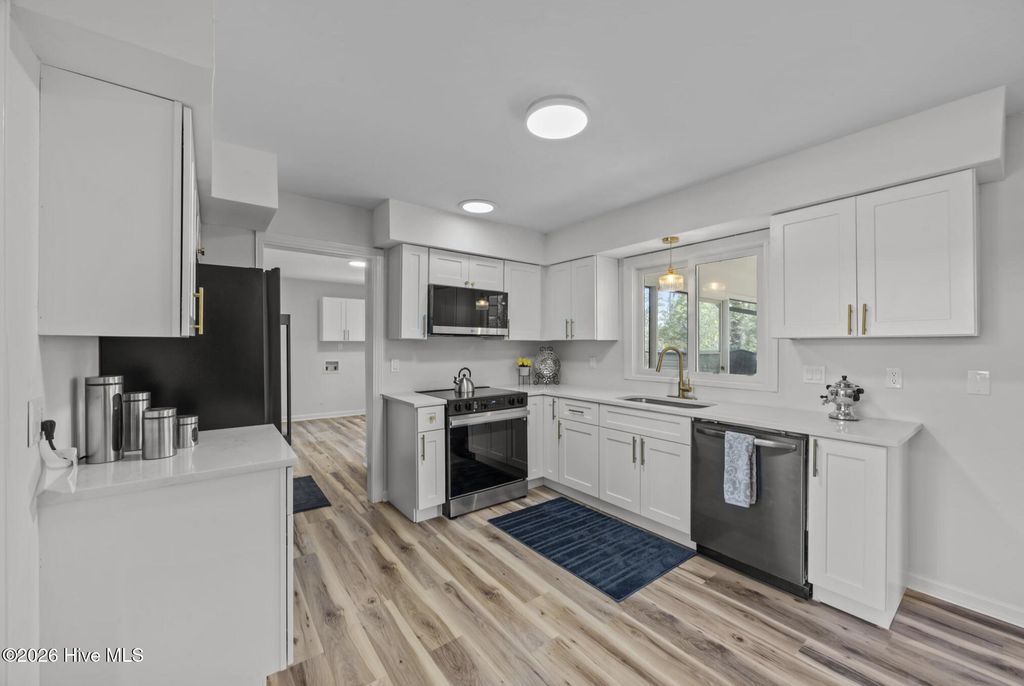 Photo of 1206 Crows Nest Court, New Bern, NC 28560 (MLS # 100559892)