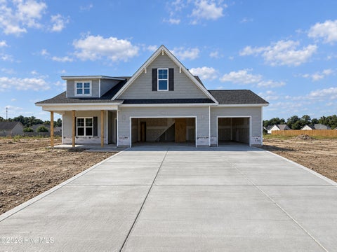 Homes For Sale - 107 Lola Place<br/> La Grange, NC 28551