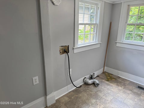 Tiny photo for 421 E 2nd Street, Washington, NC 27889 (MLS # 100582487)