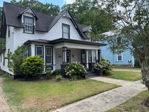 Tiny photo for 421 E 2nd Street, Washington, NC 27889 (MLS # 100582487)