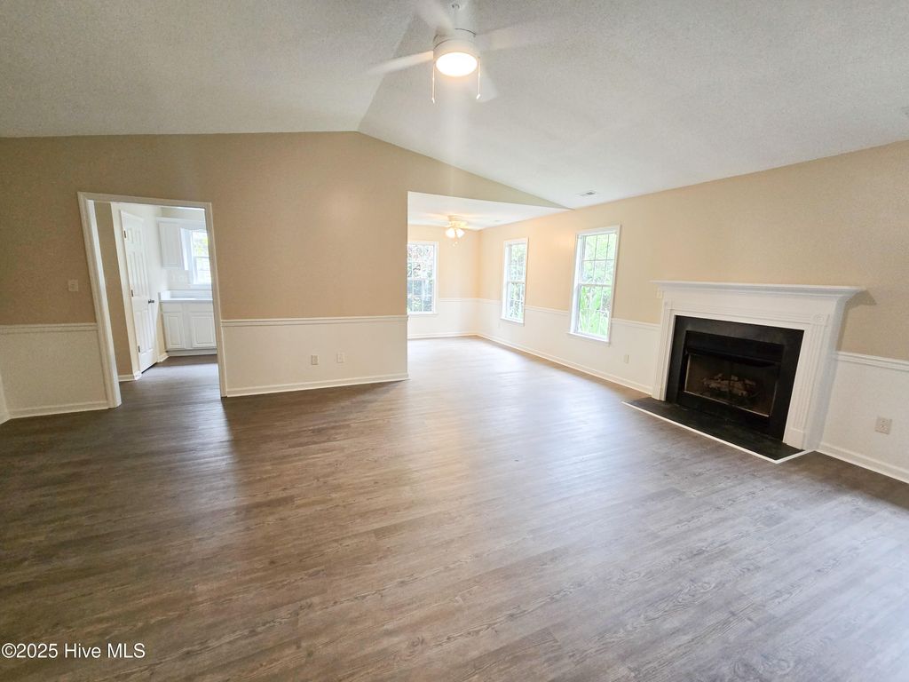 Photo of 433 Boysenberry Lane, Hubert, NC 28539 (MLS # 100533714)