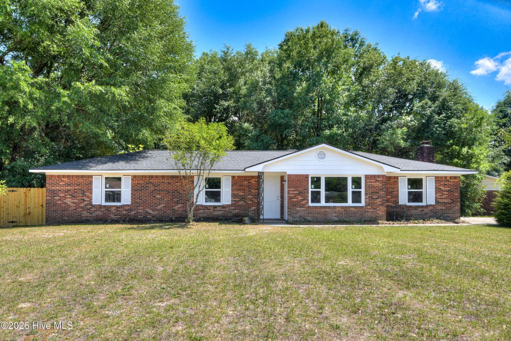 Photo of 10 Leann Court NW, Aiken, SC 29801 (MLS # 100575183)