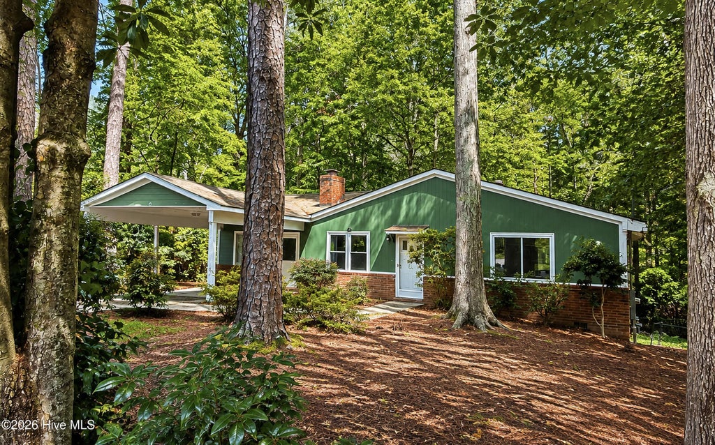 Photo of 1405 N Overlook Drive, Greenville, NC 27858 (MLS # 100601154)
