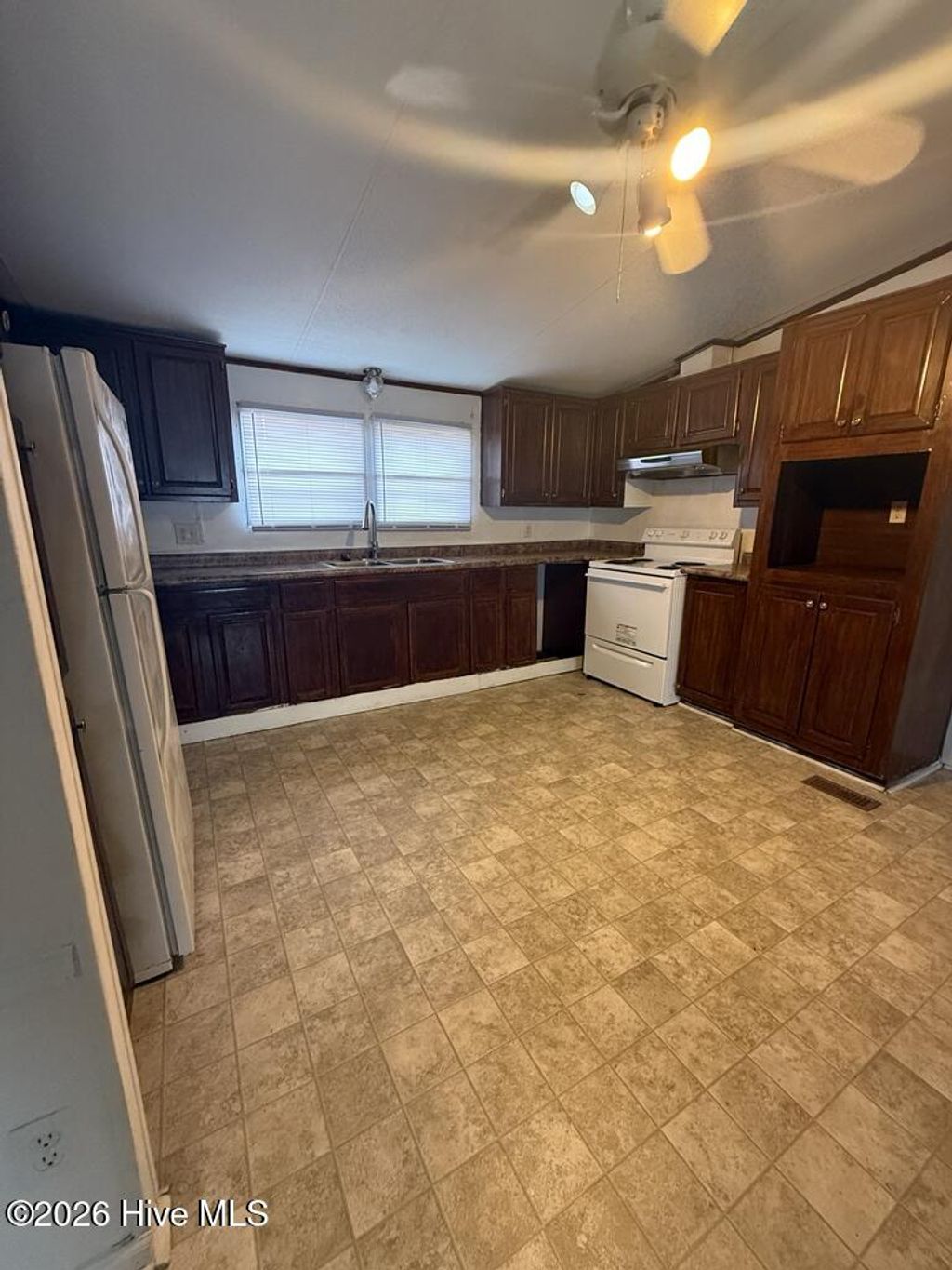 Photo of 110 Bratton Drive, Jacksonville, NC 28540 (MLS # 100553780)