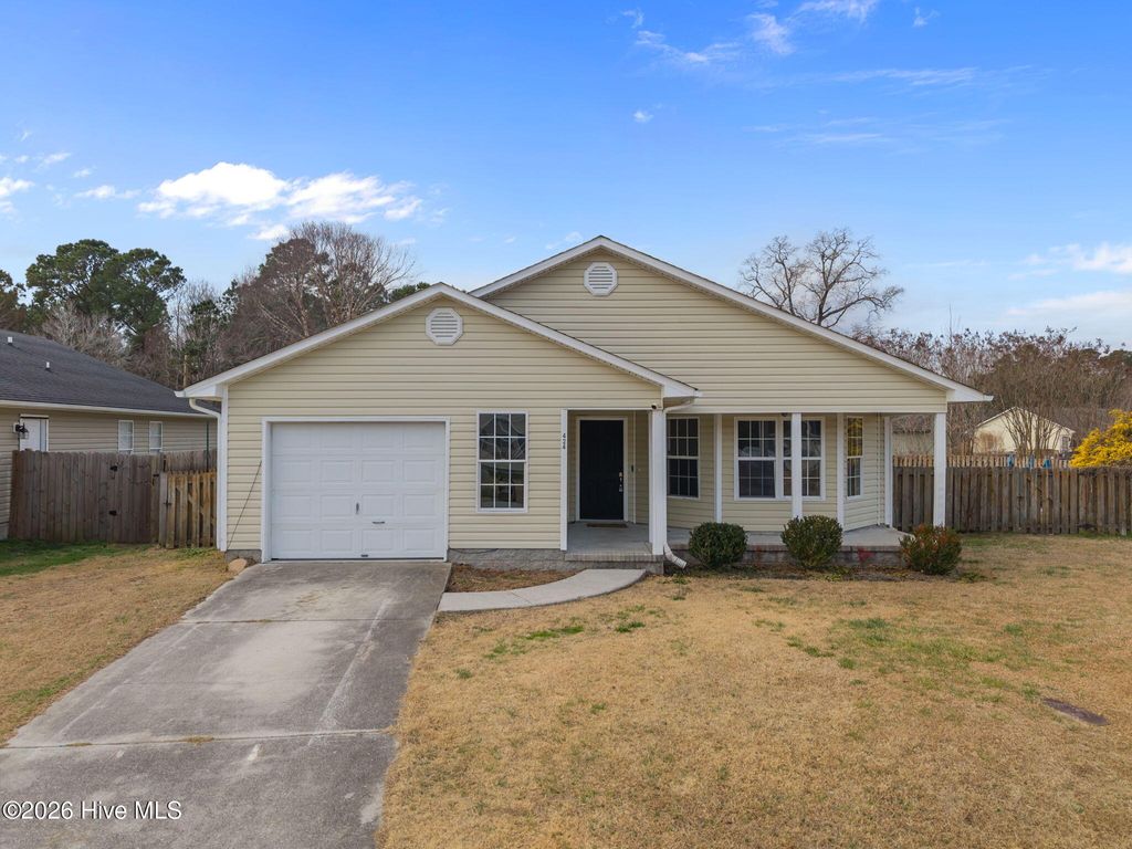 Photo of 424 Boysenberry Lane, Hubert, NC 28539 (MLS # 100551221)