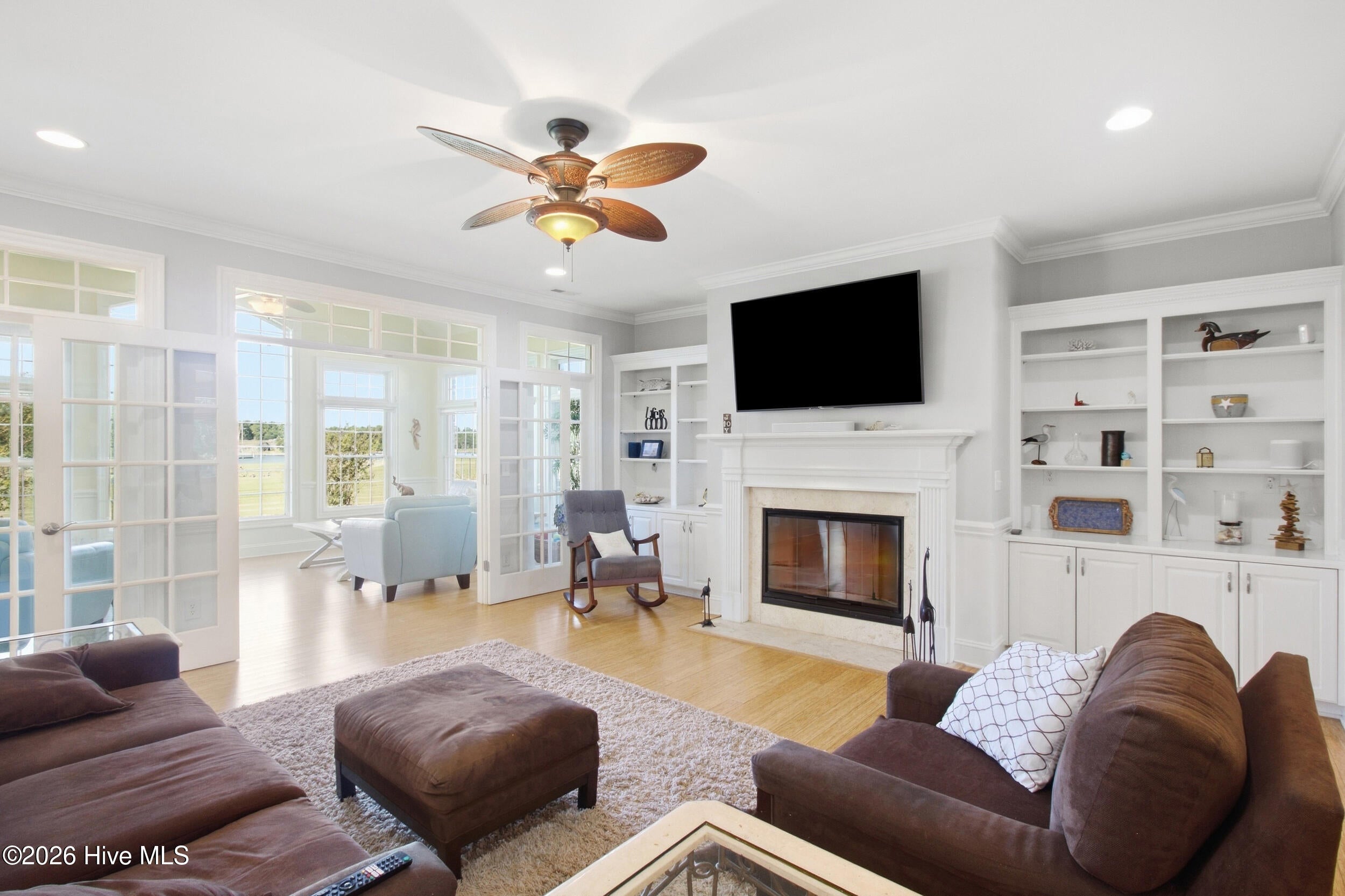1012 Pelican Drive