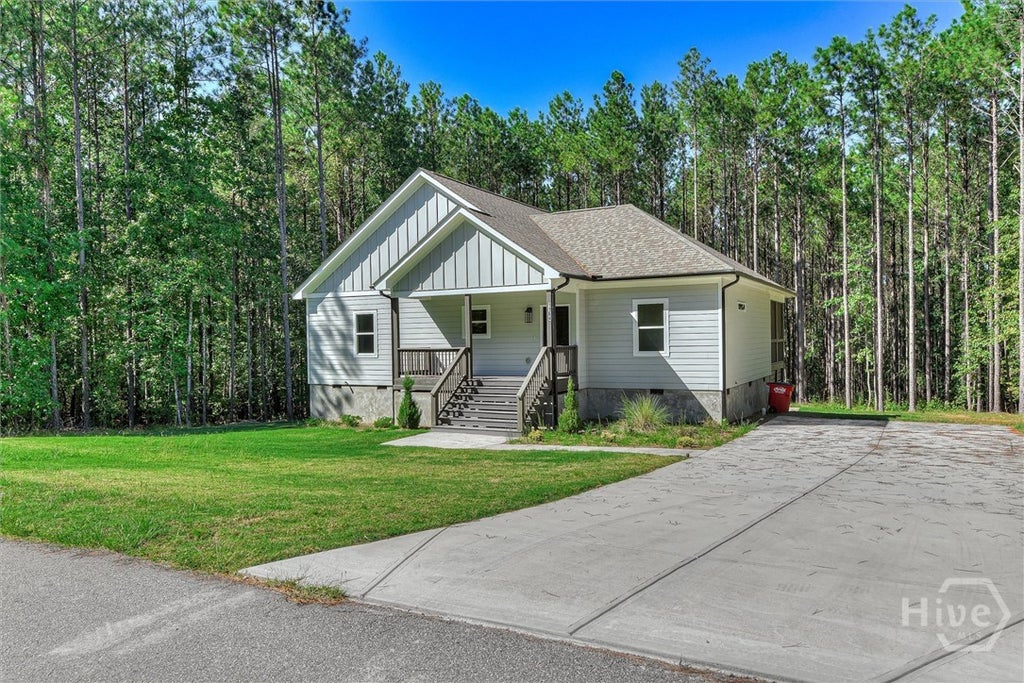 Photo of 1165 Watersedge Cove Cv, Tignall, GA 30668 (MLS # CL366285)