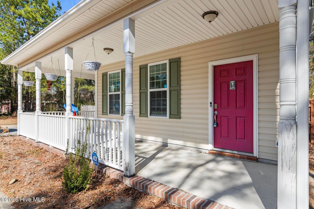 Photo of 2398 Catherine Lake Road, Richlands, NC 28574 (MLS # 100557567)