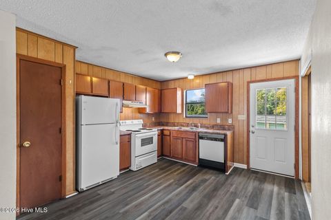 Tiny photo for 107 Ravenwood Drive, Jacksonville, NC 28546 (MLS # 100550796)