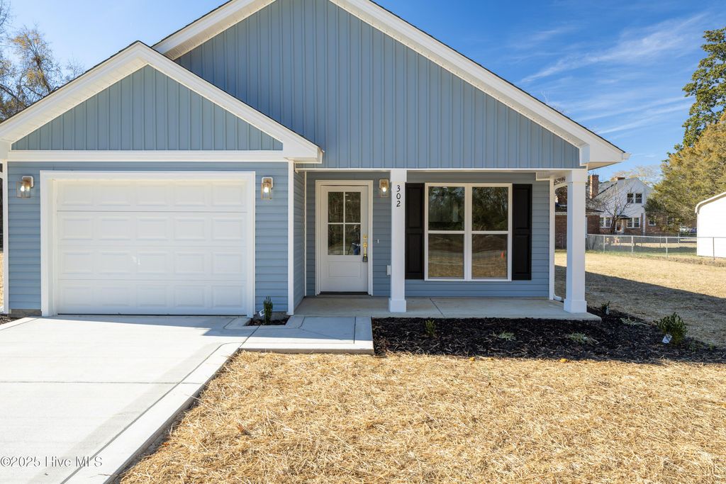 Photo of 302 S West Street, Roseboro, NC 28382 (MLS # 100545711)