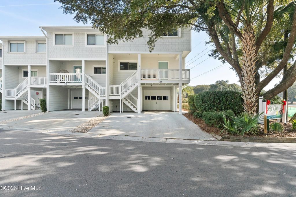 Photo of 124 Lees Cut, Wrightsville Beach, NC 28480 (MLS # 100548419)