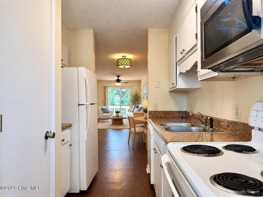 107 LULLWATER DR APT 201, WILMINGTON, NC 28403 - Image eee43f9876250a2dab2f836dbee228ae/596486731